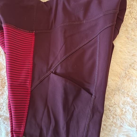 Lululemon Cropped Legging - Picture 7 of 8